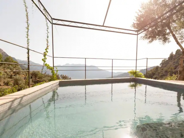 Espectacular terraza con piscina privada y vistas