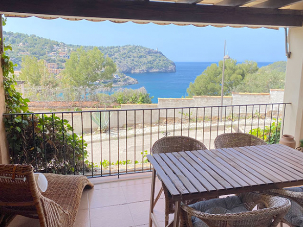 Terraza privada con vistas panorámicas al mar