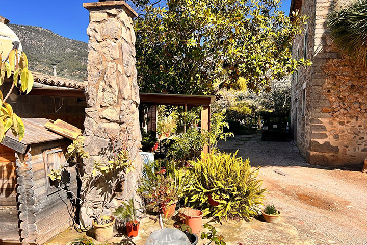 Piscina en el segundo patio de la propiedad