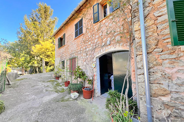 Casas adosadas con entradas independientes