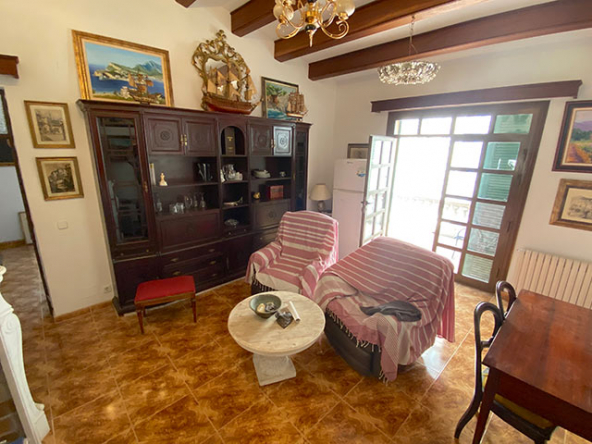 Detalle de las cristaleras que aportan luminosidad