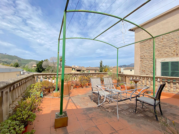 Patio interior tradicional de la casa de pueblo en Sóller