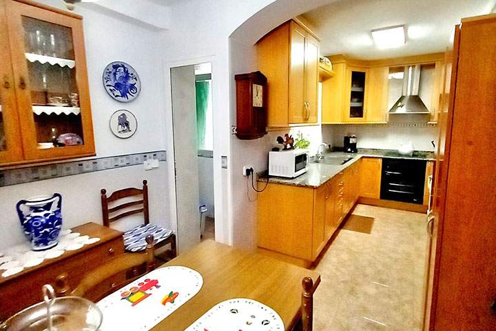 Cocina independiente completamente equipada