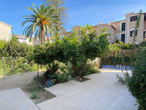 Jardín privado ideal para disfrutar del clima mediterráneo