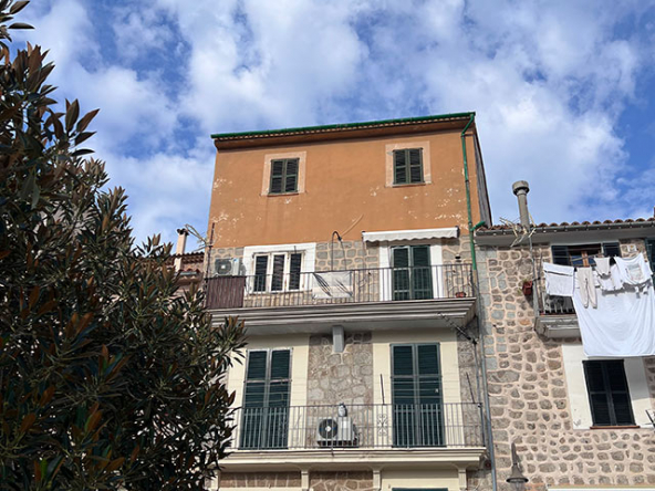 Dúplex con vistas al mar en primera línea del Puerto de Sóller